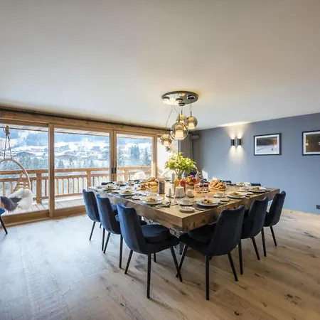 Chalet Zell: A Scenic Retreat By The Lake
